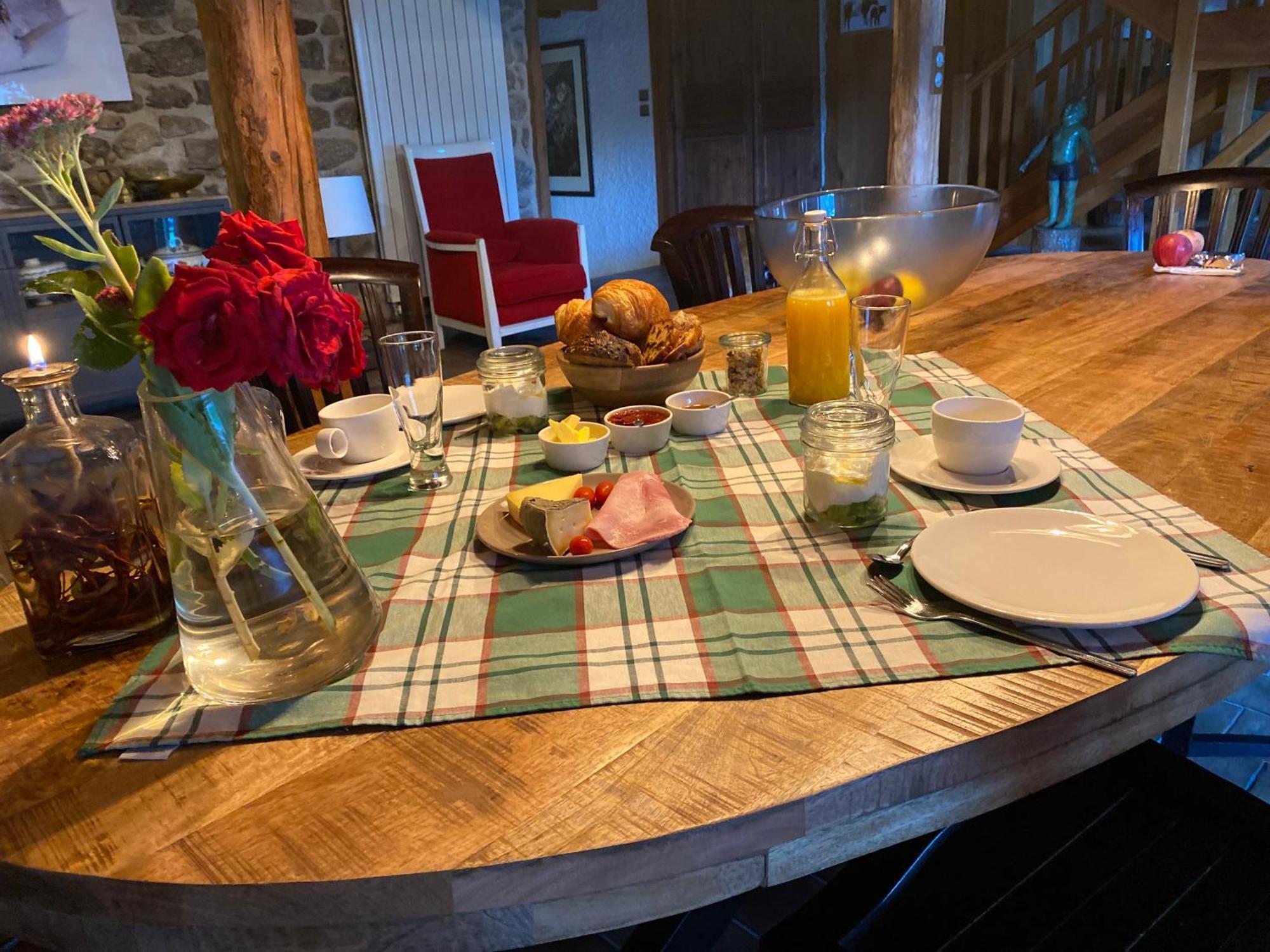 La Vaisse Bed & Breakfast Ambert Eksteriør bilde